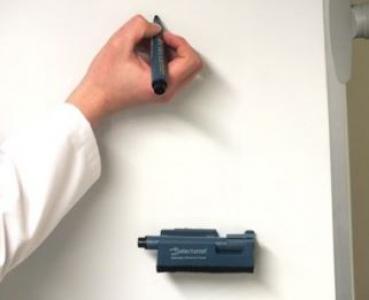 Magnetischer Tafellöscher für Whiteboards detektierbar